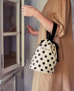 BEAMS DESIGN ドット柄巾着バッグ