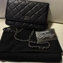 CHANEL ブラック キルティング ショルダーバッグ　ノベルティー
