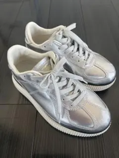 美品　Onitsuka Tiger DELECITY シルバー　24cm