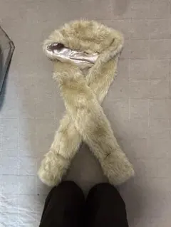 手袋付きマフラー　ファー　フード付き　マフラーキャップ