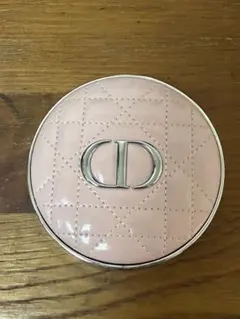 Dior FOREVER ディオール　クッションファンデーション ピンクケース