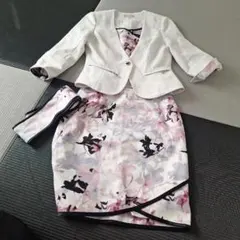 ソブレ　キャバスーツ