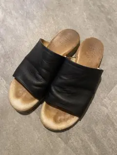 que shoes サンダル 黒 レザー 24.0cm