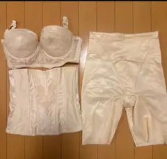 FOUR SIS & CO. ブラジャーとガードルセット E70 アイボリー