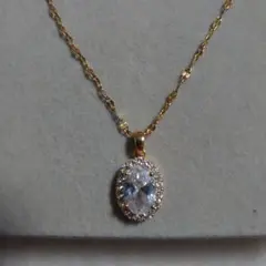 朝まで値下げ、オーバルペンダント ネックレス