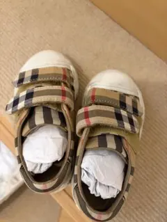 Burberry ベージュ チェック スニーカー23サイズのサムネイル