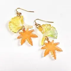 イチョウと紅葉が舞い散る秋晴れのピアス❁﻿イヤリング変更可❁﻿椛 楓 秋 季節