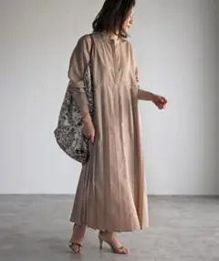 【新品・タグ付】Bonjour Sagan プリーツ切替バンドカラーワンピース