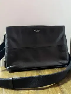 Item thumbnail for item 18fc7686-5d03-4e28-9c8b-5ff8fdff205f