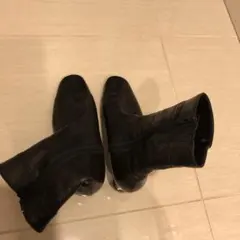 ブラックファーブーツ 中ヒール