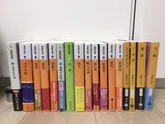 東野圭吾　文庫本　4冊890円