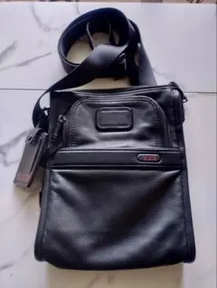 【美品】TUMI レザー ショルダーバッグ ブラック