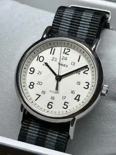 TIMEX INDIGLO Weekender アイボリー　WR30m 稼働