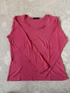 GU ピンク 長袖Tシャツ