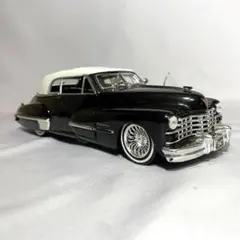 1947年】キャデラック ローライダー(新品)【 1/24スケール】JADA