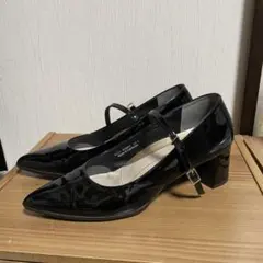 fitfit ブラックエナメルポインテッドトゥパンプス 25 ※かなりタイト