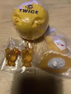 TWICE LOVELYS グミチャーム マスコット ジヒョ　ガチャガチャ