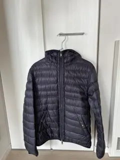 【美品】モンクレール（正規品）ダウンジャケット