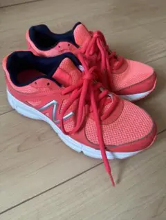 ニューバランス　スニーカー