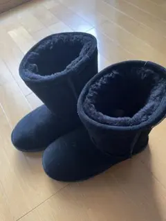 レディースミドルブーツ　BEARPAW サイズ23cm相当