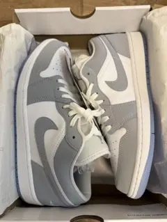 WMNS AIR JORDAN 1 LOW white/wolf grey