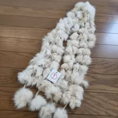 【値下げ】【新品未使用】ラビットファー　 ポンポン付き クリーム色