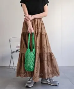 スカート スカラップ刺繍ティアードスカートのサムネイル