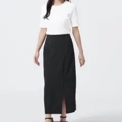 【GU】新品未使用 カットソー ナローミディスカート 黒