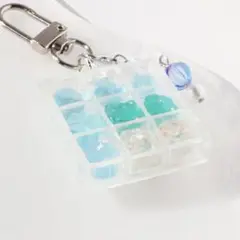 キラキラ海塗りボックスシェイカーキーホルダー　貝殻　シャカシャカ　レジンk46