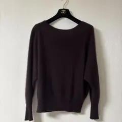 オフショルダー ニット