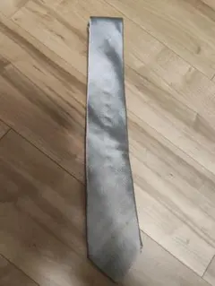 Fine Silk シルバー ヘリンボーン ネクタイ