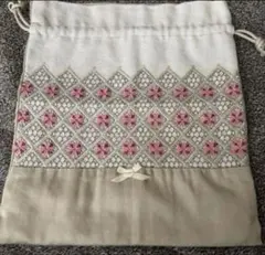レディース　ポーチ　巾着袋　刺繍入り小型ポーチ