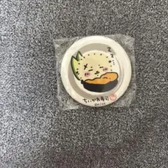 ちいかわ寿司　ラッコ　缶バッジ