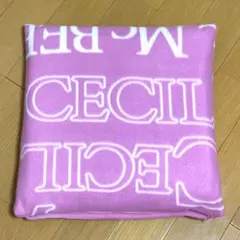 セシルマクビー ノベルティ　フリース毛布　ブランケット　クッション　ピンク