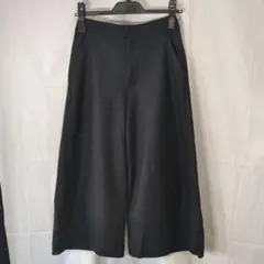 VICKY ブラック カジュアルハーフパンツ サイズ0（S）のサムネイル