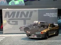MINI GT 1/64 日産 スカイライン GT-R R32 n°1024