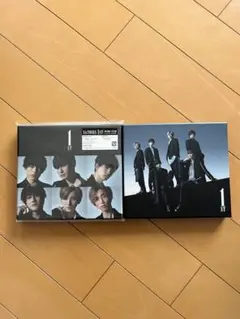 SixTONES 1ST アルバム 初回盤2点セットのサムネイル