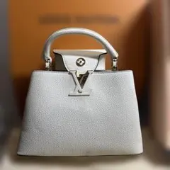 Item thumbnail for item 037f34e6-059c-40d0-8216-9cb1de93d77e