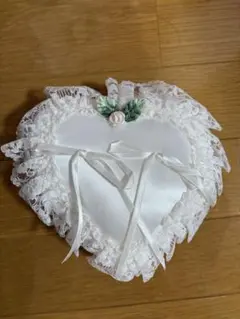 ハート型リングピロー ホワイト