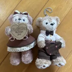 ダッフィー シェリーメイ バレンタイン2011ぬいぐるみバッジ　2つセット