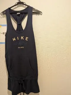 ナイキ　ロングタンクトップ