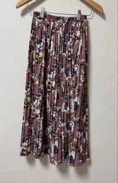 Clice de Parisクリシェドゥパリス　 花柄　プリーツ　スカートのサムネイル