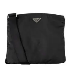 プラダ ショルダーバッグ サコッシュ 三角ロゴプレート ブラック