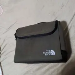 THE NORTH FACE フラップ式バッグ オリーブグリーン