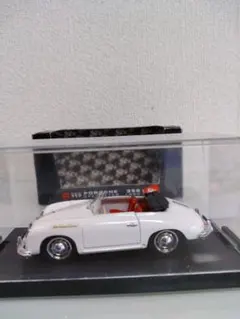 ポルシェ356 ブルム　1/43スケール BRUMM ポルシェ 356 スピードスター ミニカー 1/43 - メルカリ