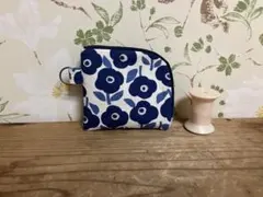 Item thumbnail for item 3baa8d7b-ebd4-4f6c-8381-92b08d81683a