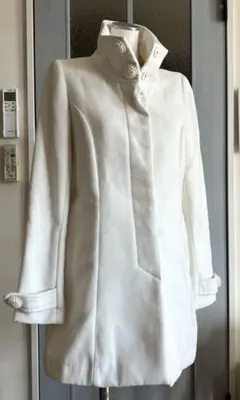 デュラス★パール付きロングコートホワイトエレガントPコートトレンチクリスマス