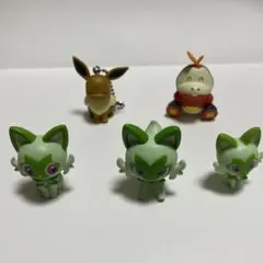 ポケモン ニャオハ イーブイ ホゲータ