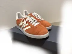adidas gazelle オレンジのサムネイル