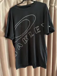 OAKLEY ブラック Tシャツ